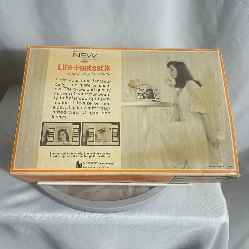 Vintage Lite-Fantastik Lighted Makeup Mirror 1970s Portable Works